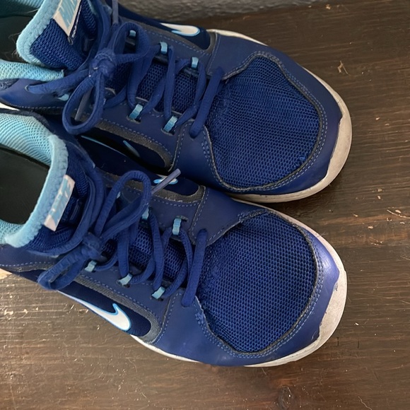 Women’s Nike Training shoes size 9 - Picture 6 of 7